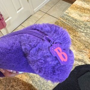 Bratz fuzzy makeup bag 💜